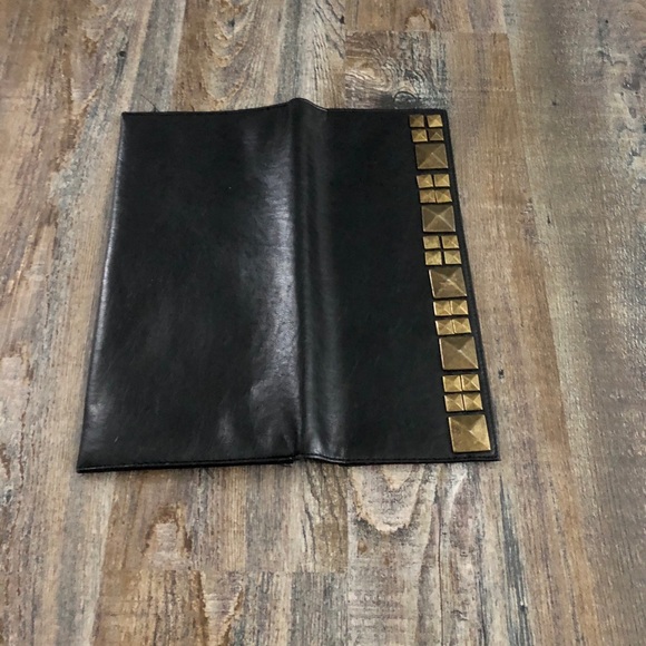 Beautiful clutch - Picture 2 of 5